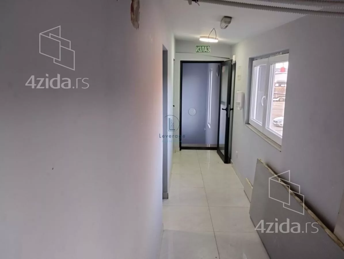 Šestosoban stan | 4zida