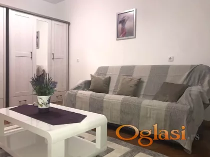 Pariske Komune | 4zida.rs