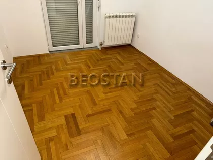 Milana Rakića | 4zida.rs