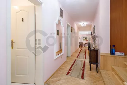 Zire Adamovića | 4zida.rs