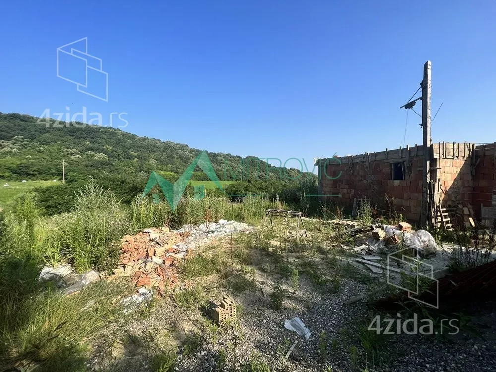 Plac | 4zida