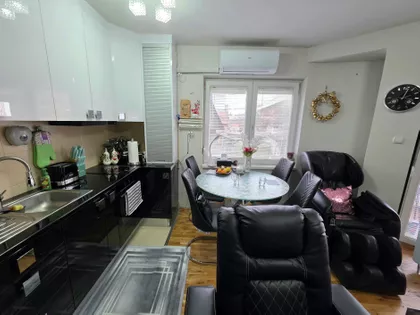 Gradske lokacije | 4zida.rs