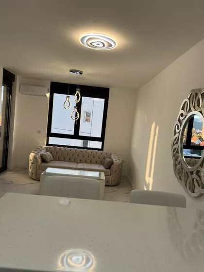 Dejana Dinića | 4zida.rs