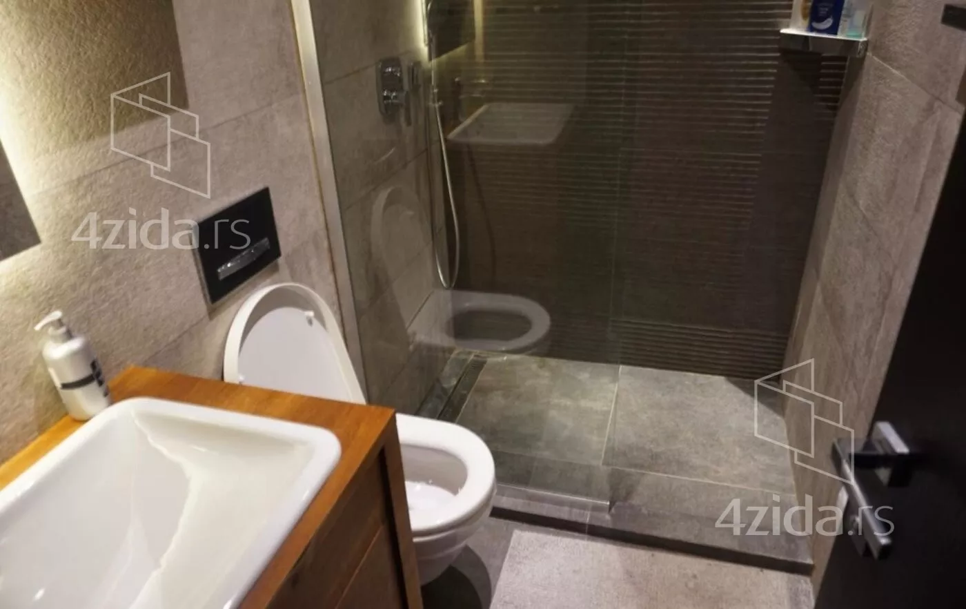 Petosoban stan | 4zida