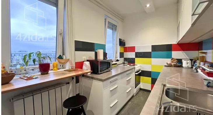 Četvorosoban stan | 4zida