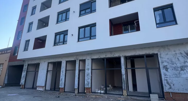 Četvoroiposoban stan | 4zida