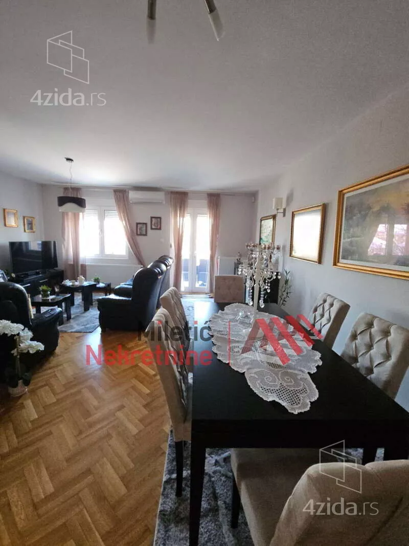 Dvoiposoban stan | 4zida