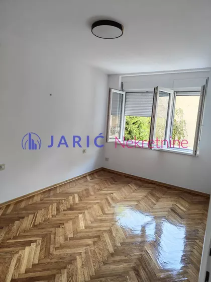 Krunski Venac | 4zida.rs