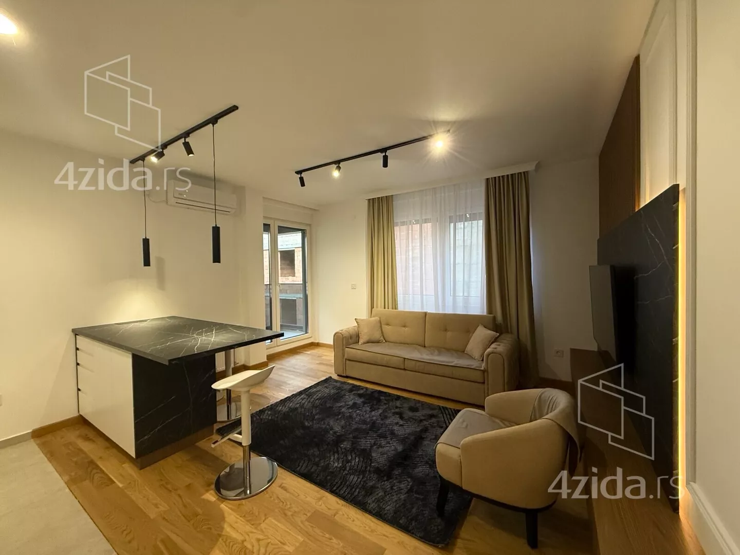 Jednoiposoban stan | 4zida