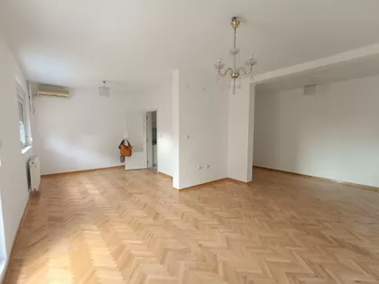Stefana Prvovenčanog bb | 4zida.rs