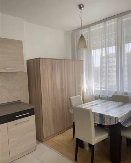 Stepa Stepanović | 4zida.rs