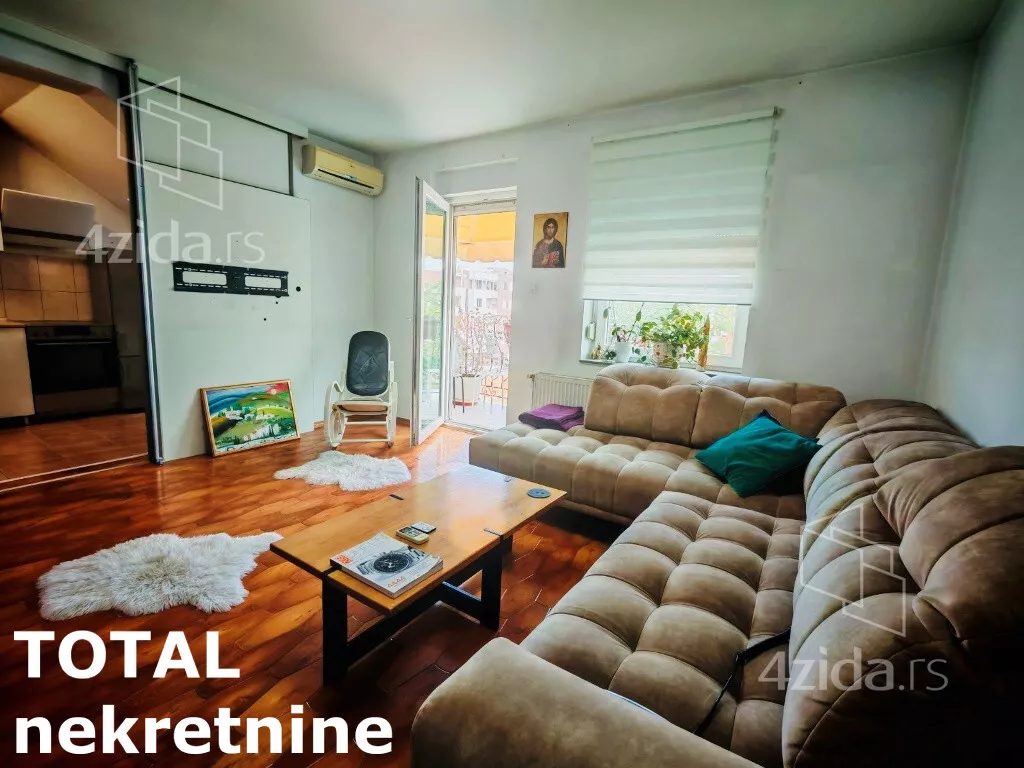 Petosoban stan | 4zida