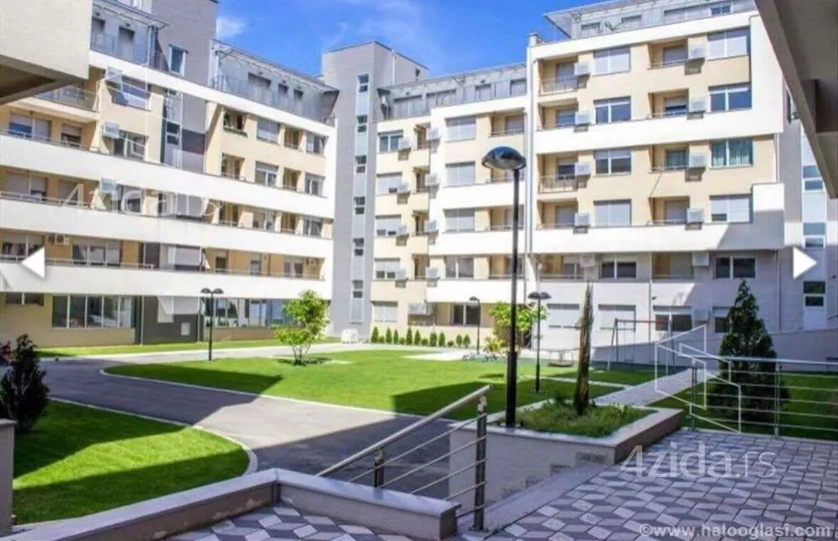 Dvoiposoban stan | 4zida