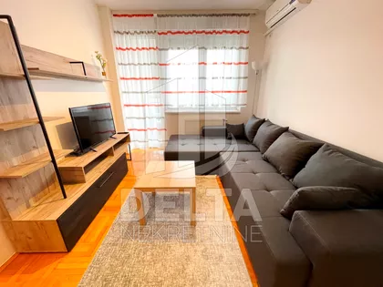 Romanijska | 4zida.rs