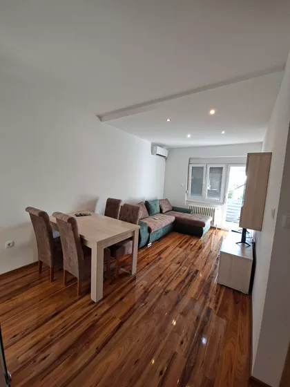 Slobodana Bajića 38 | 4zida.rs