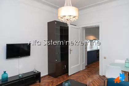 Vukov Spomenik | 4zida.rs