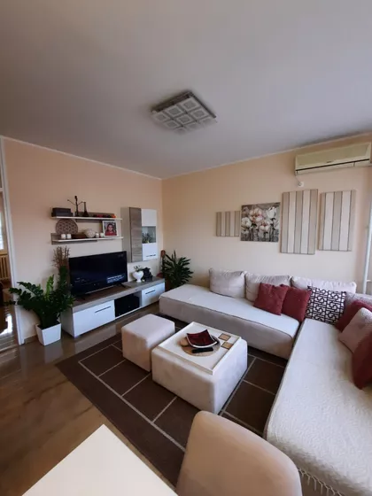 Gradske lokacije | 4zida.rs