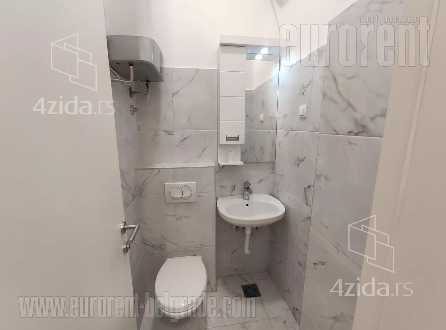 Četvoroiposoban stan | 4zida