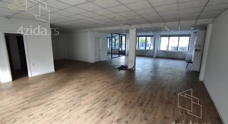 Poslovni prostor | 4zida