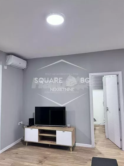 Kolumbova | 4zida.rs