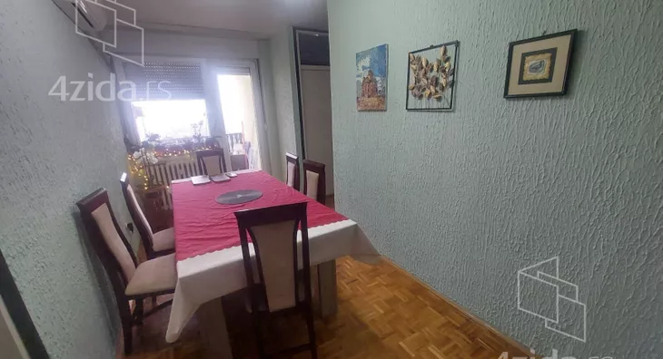 Troiposoban stan | 4zida