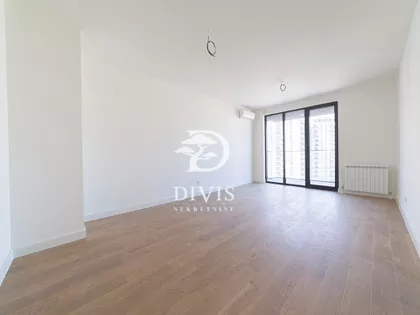 Bulevar Vudroa Vilsona bb | 4zida.rs