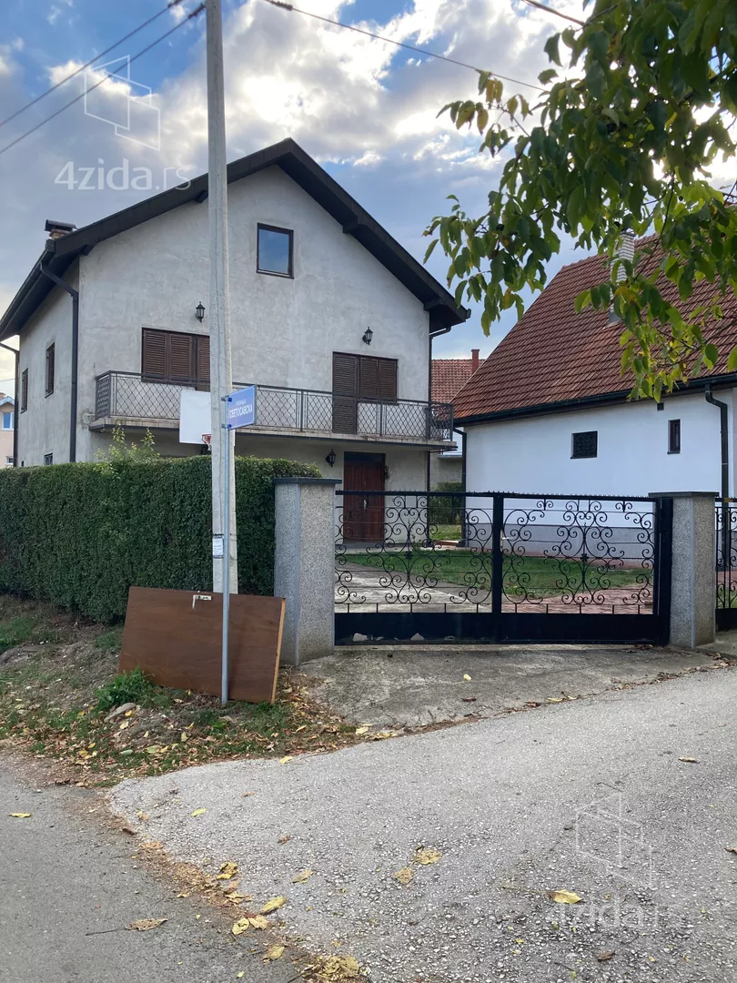 2-etažna kuća | 4zida