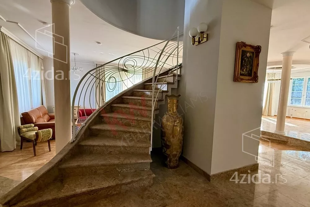 4-etažna kuća | 4zida