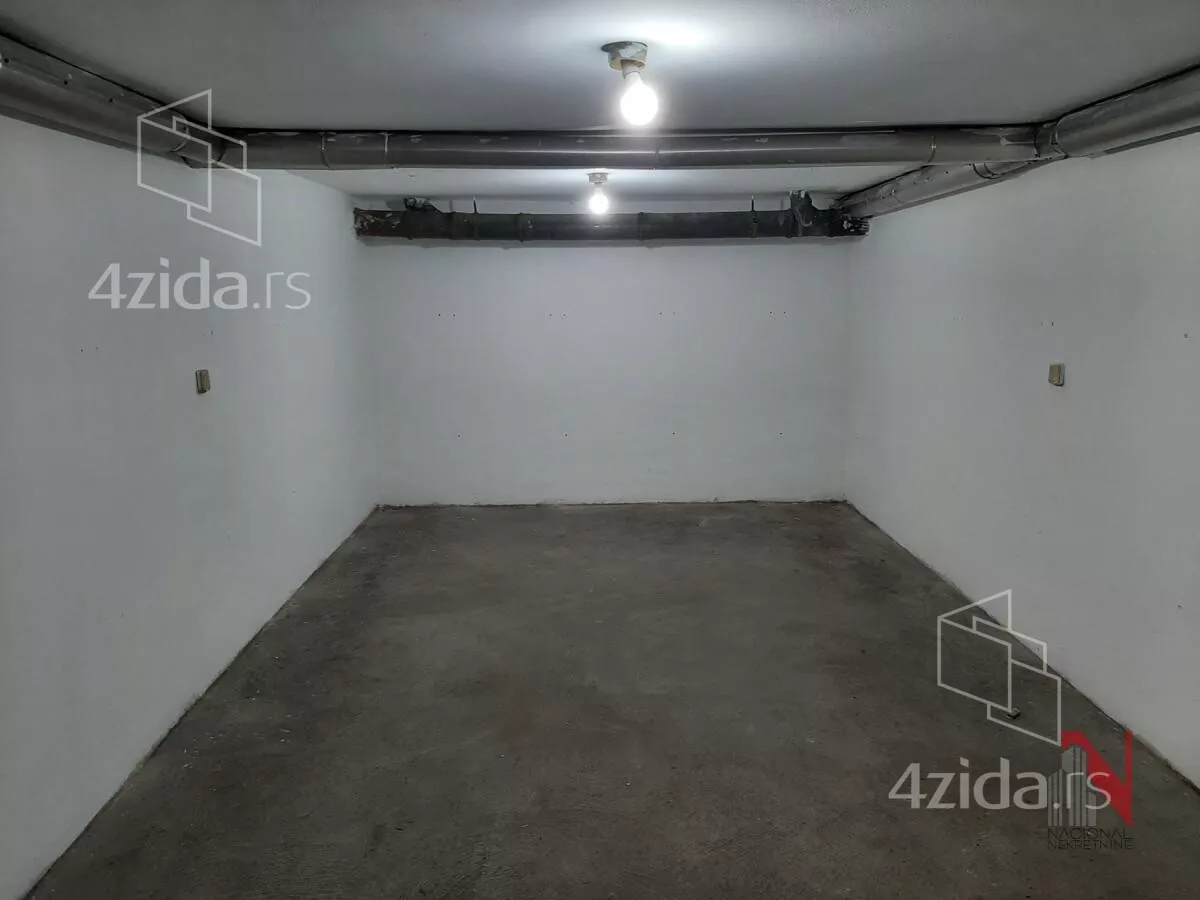 Garaža/Parking | 4zida