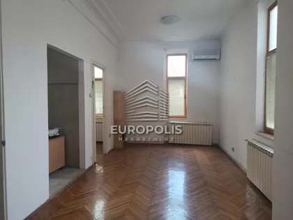 Krunski Venac | 4zida.rs