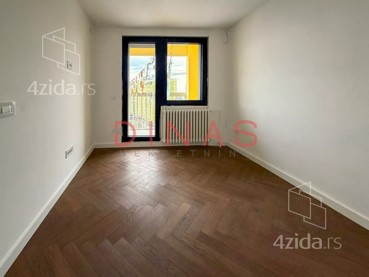 Petosoban stan | 4zida