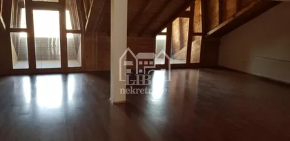 Dom Zdravlja | 4zida.rs