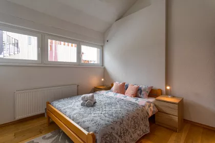 Ćaldov put 1a | 4zida.rs