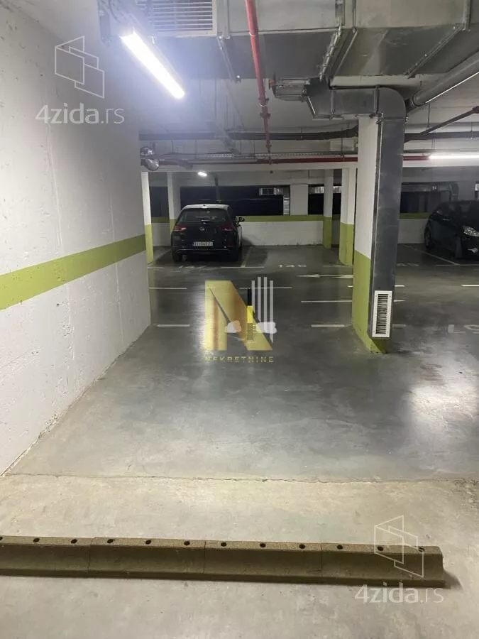 Garaža/Parking | 4zida