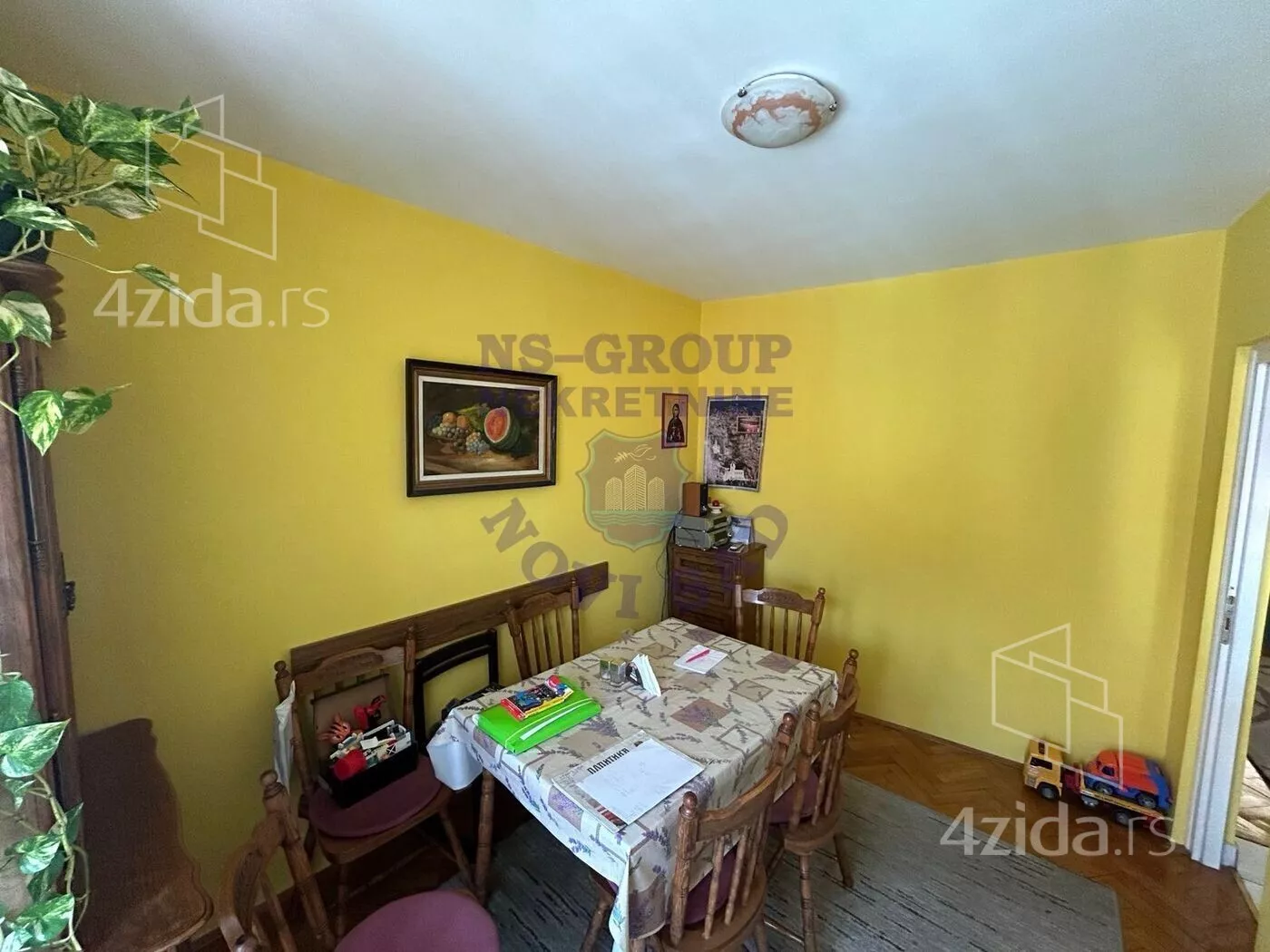 Troiposoban stan | 4zida