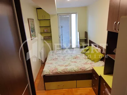 Božidarčeva | 4zida.rs