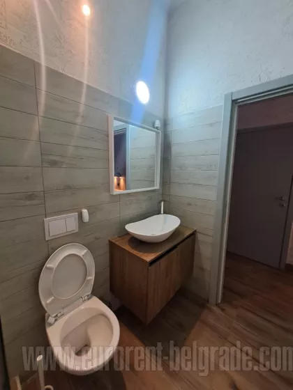 KNEZ MIHAILOVA | 4zida.rs