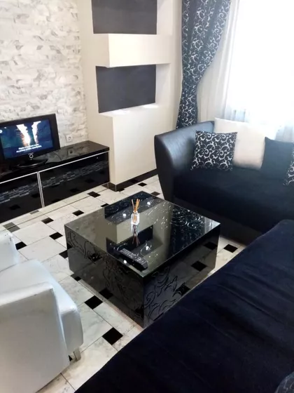 Dom Zdravlja | 4zida.rs