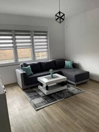 6. Oktobra | 4zida.rs