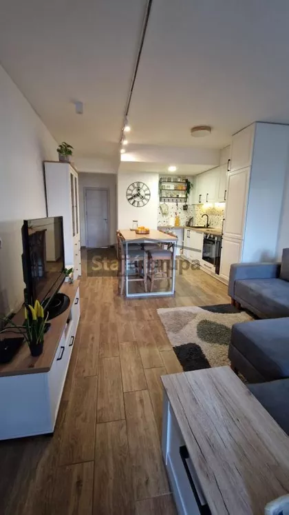 Dragana Rakića | 4zida.rs