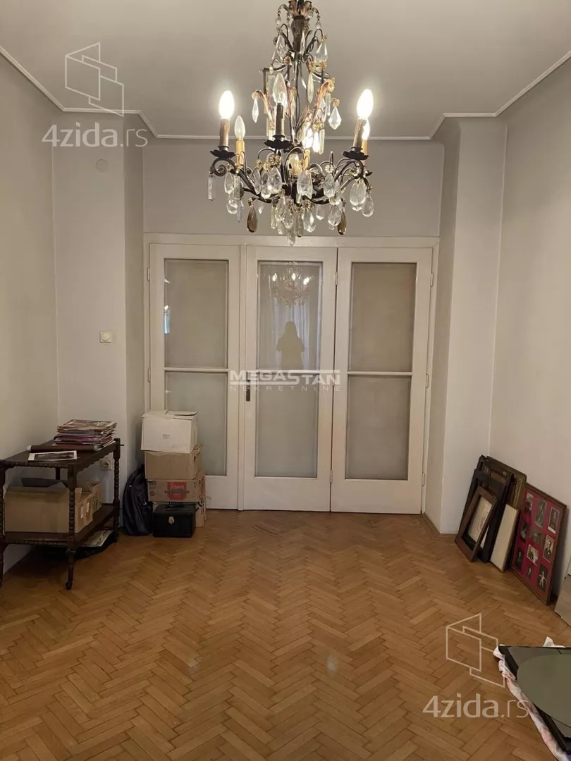 Četvoroiposoban stan | 4zida