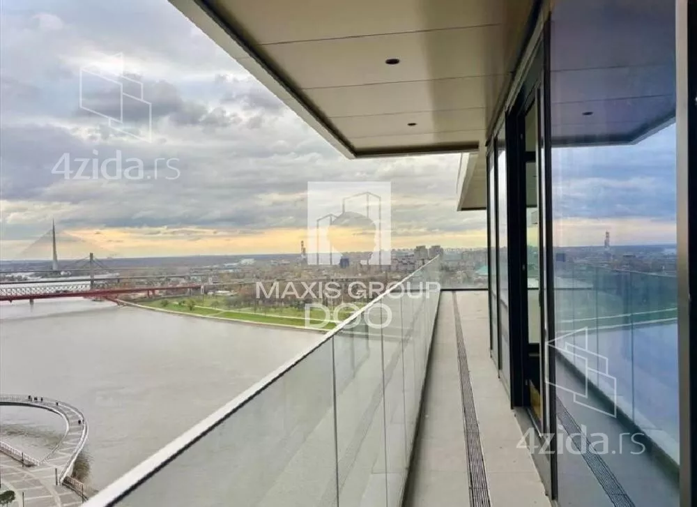 Četvoroiposoban stan | 4zida