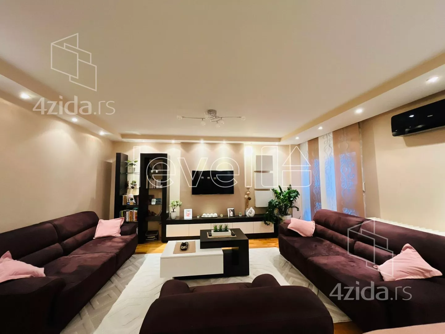 Trosoban stan | 4zida