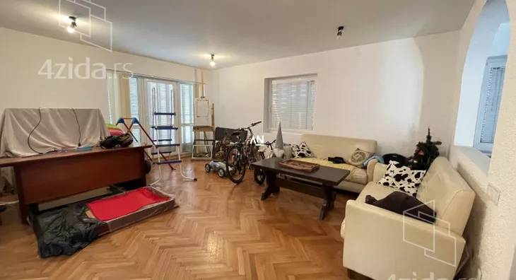 4-etažna kuća | 4zida