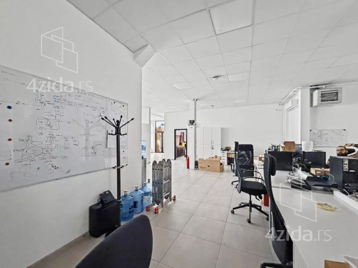 Poslovni prostor | 4zida