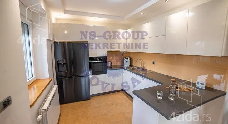 4-etažna kuća | 4zida