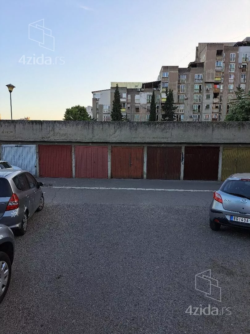 Garaža | 4zida