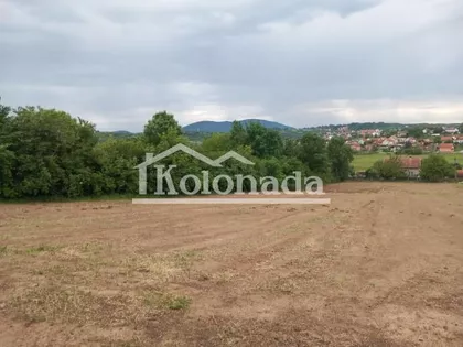 Kosmajski trg | 4zida.rs