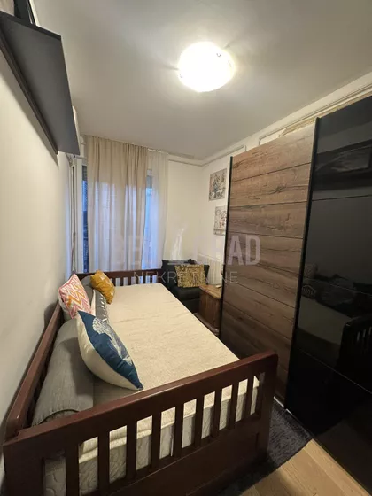 Mike Alasa | 4zida.rs