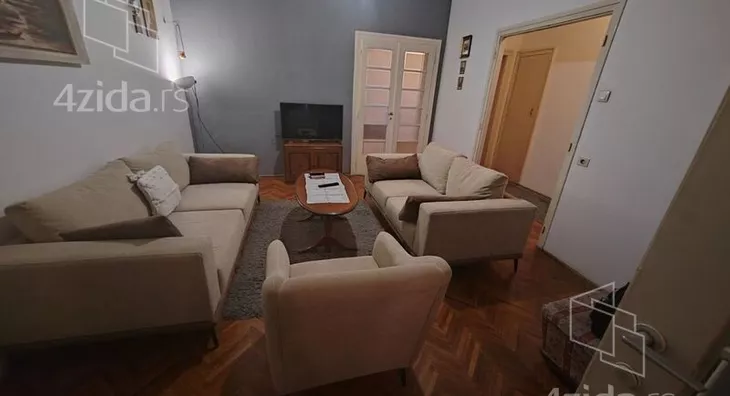 Četvoroiposoban stan | 4zida